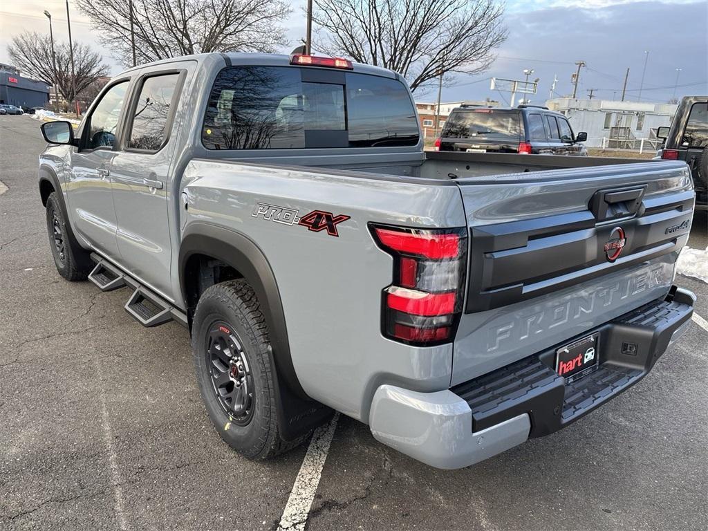 new 2025 Nissan Frontier car