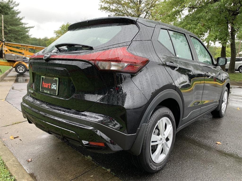 new 2024 Nissan Kicks car, priced at $19,683