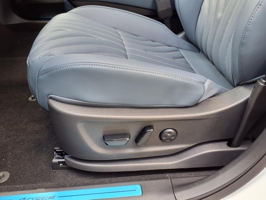 new 2025 Nissan ARIYA car, priced at $53,568