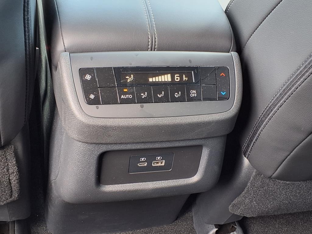 new 2025 Nissan Pathfinder car, priced at $41,396