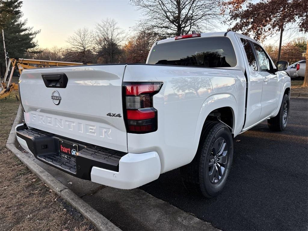 new 2025 Nissan Frontier car