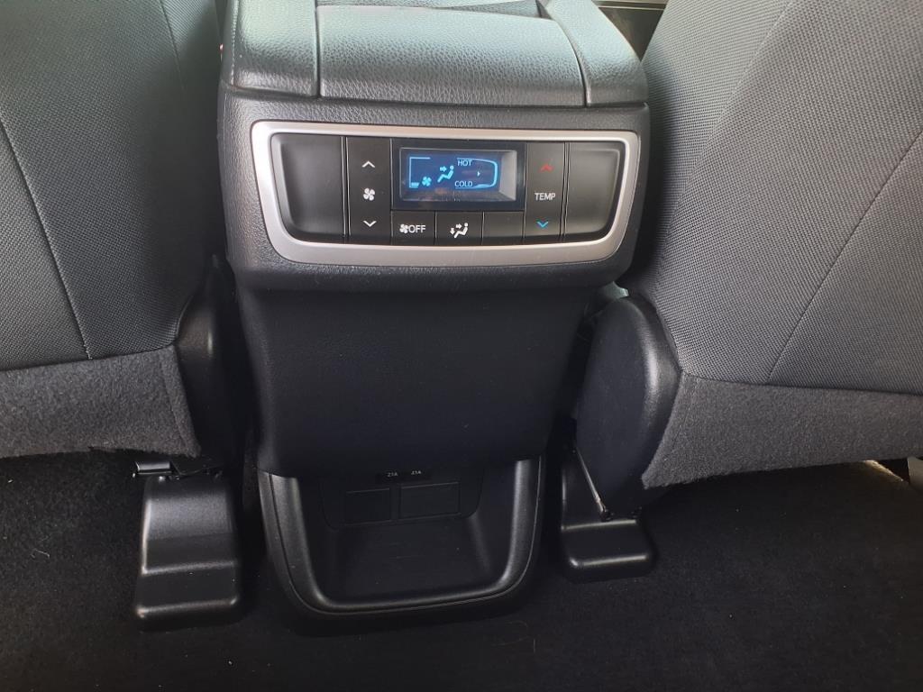 used 2019 Toyota Highlander car, priced at $26,999