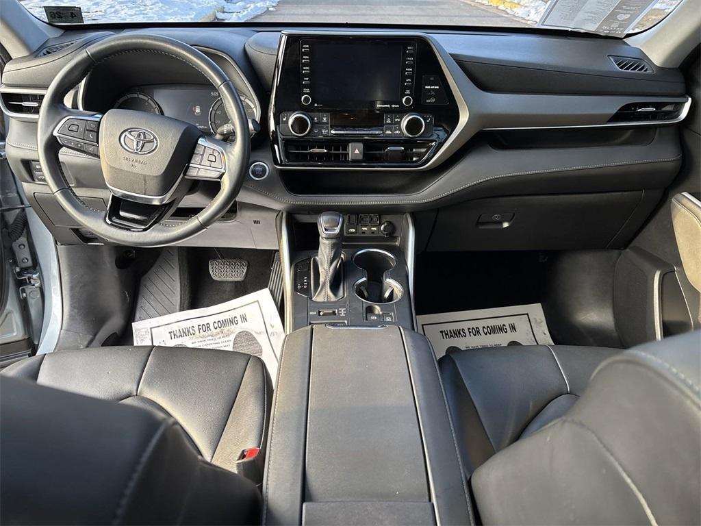 used 2021 Toyota Highlander car, priced at $34,500