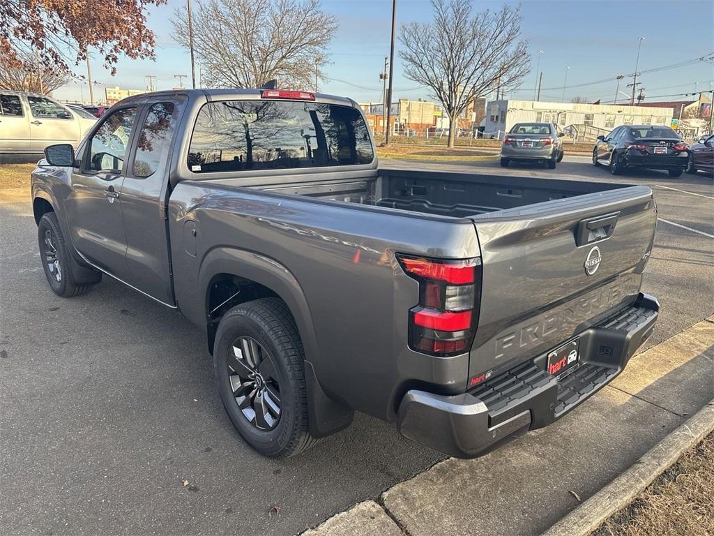 new 2025 Nissan Frontier car