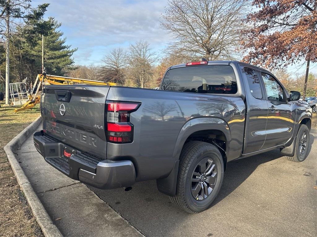 new 2025 Nissan Frontier car