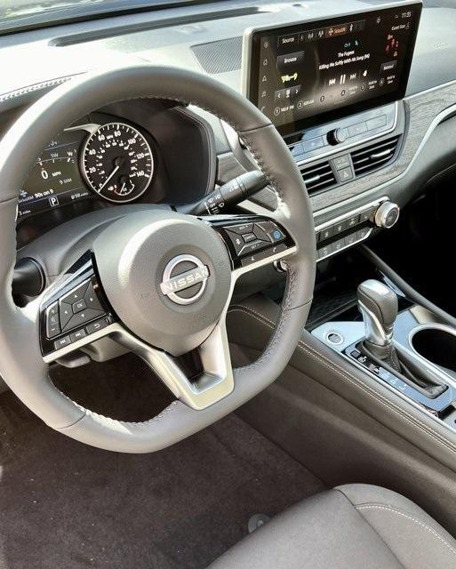 new 2024 Nissan Altima car, priced at $30,886