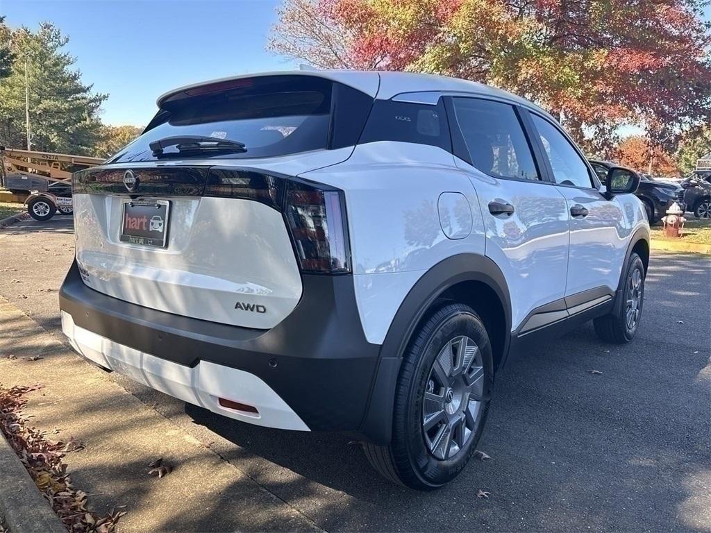 new 2025 Nissan Kicks car, priced at $24,089