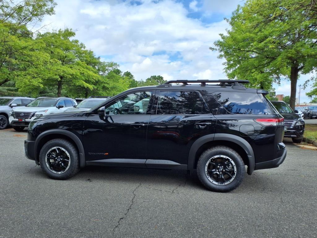 new 2025 Nissan Pathfinder car, priced at $40,500