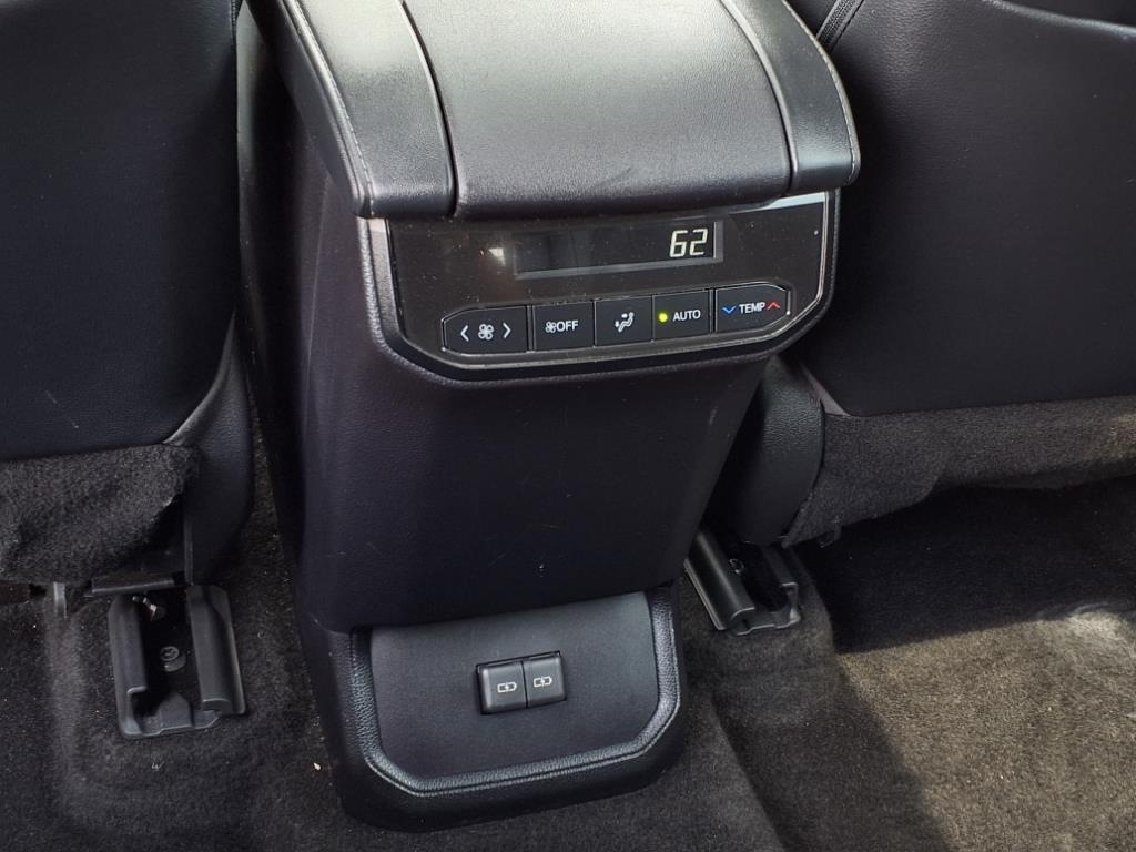 used 2023 Toyota Highlander car, priced at $37,272