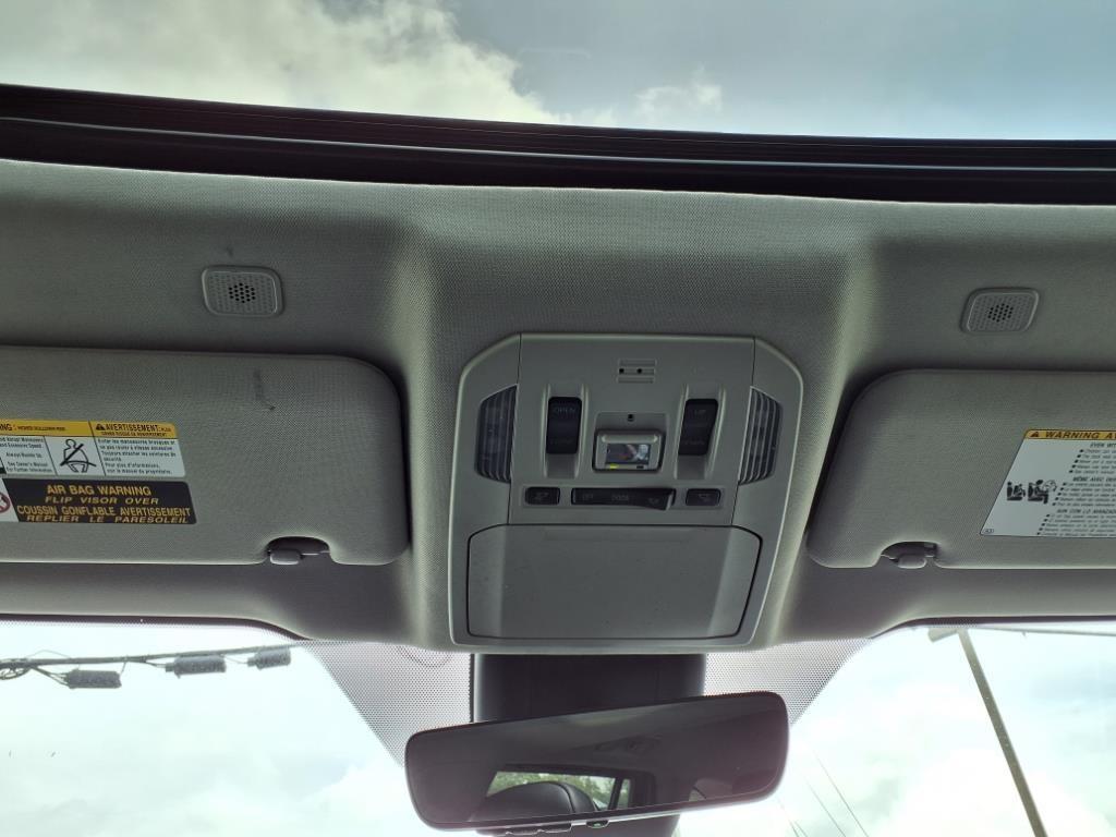 used 2023 Toyota Highlander car, priced at $37,272