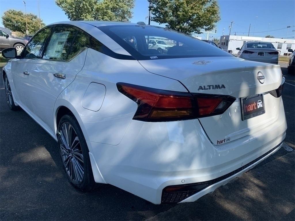 new 2025 Nissan Altima car, priced at $33,587