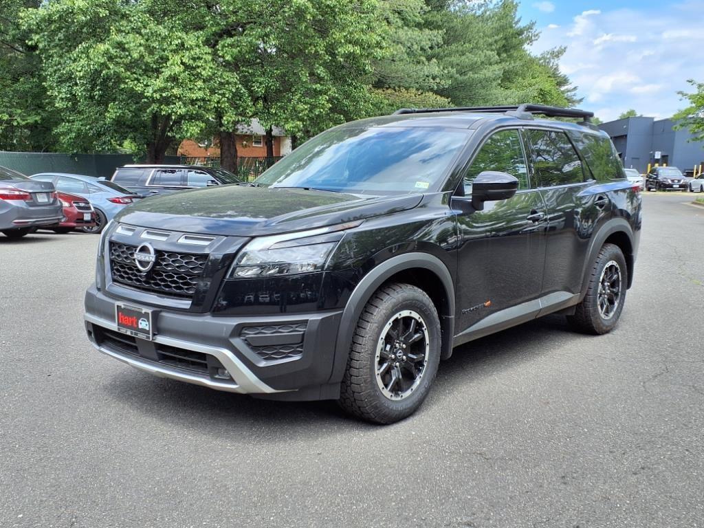 new 2025 Nissan Pathfinder car, priced at $40,500