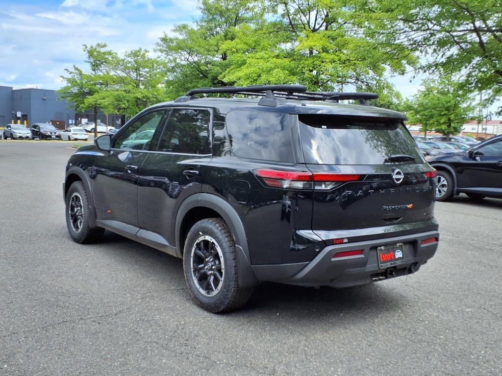 new 2025 Nissan Pathfinder car, priced at $40,500