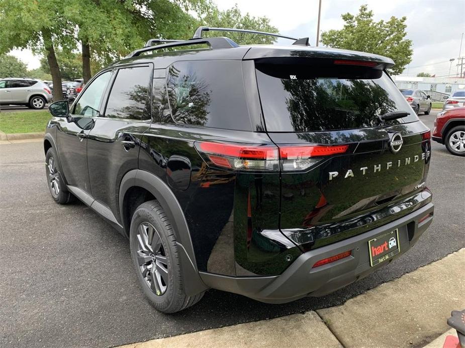 new 2024 Nissan Pathfinder car, priced at $39,732