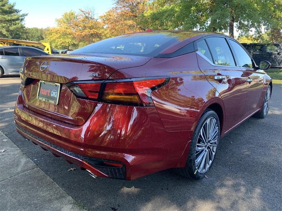 new 2025 Nissan Altima car