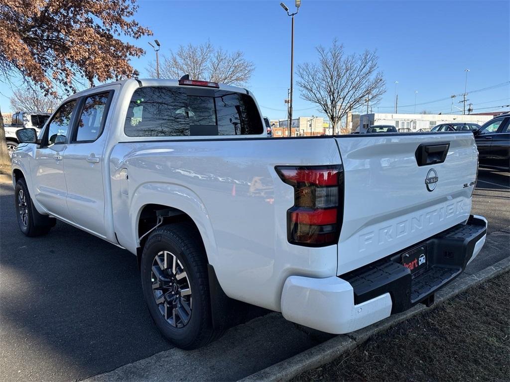 new 2025 Nissan Frontier car