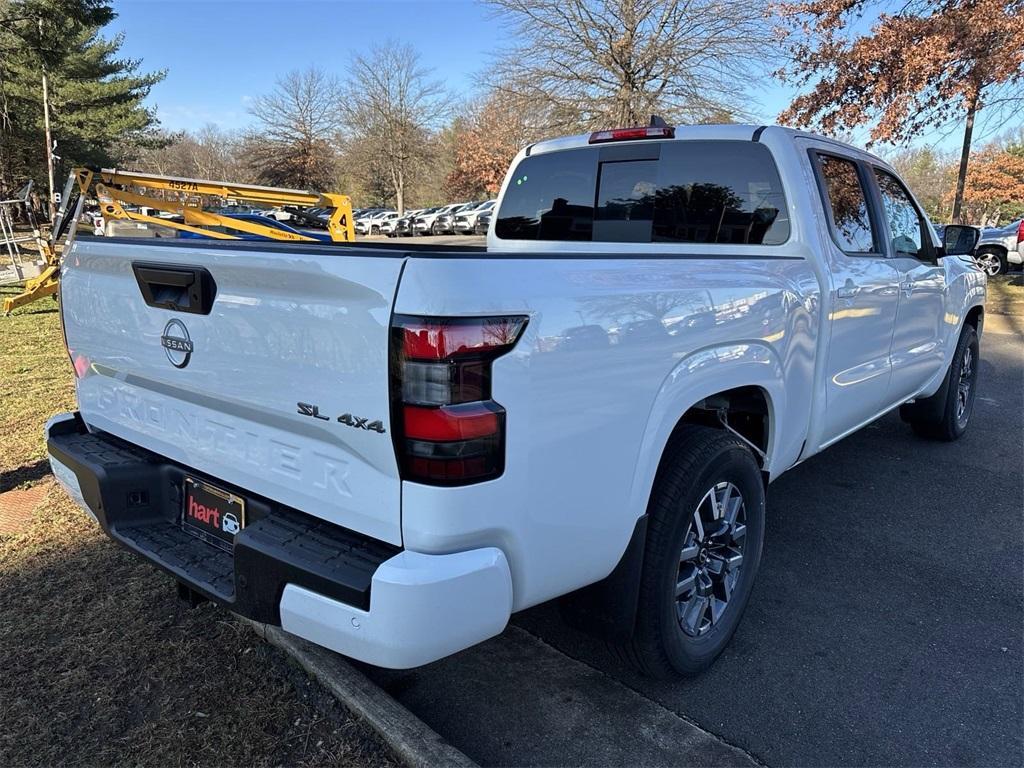 new 2025 Nissan Frontier car