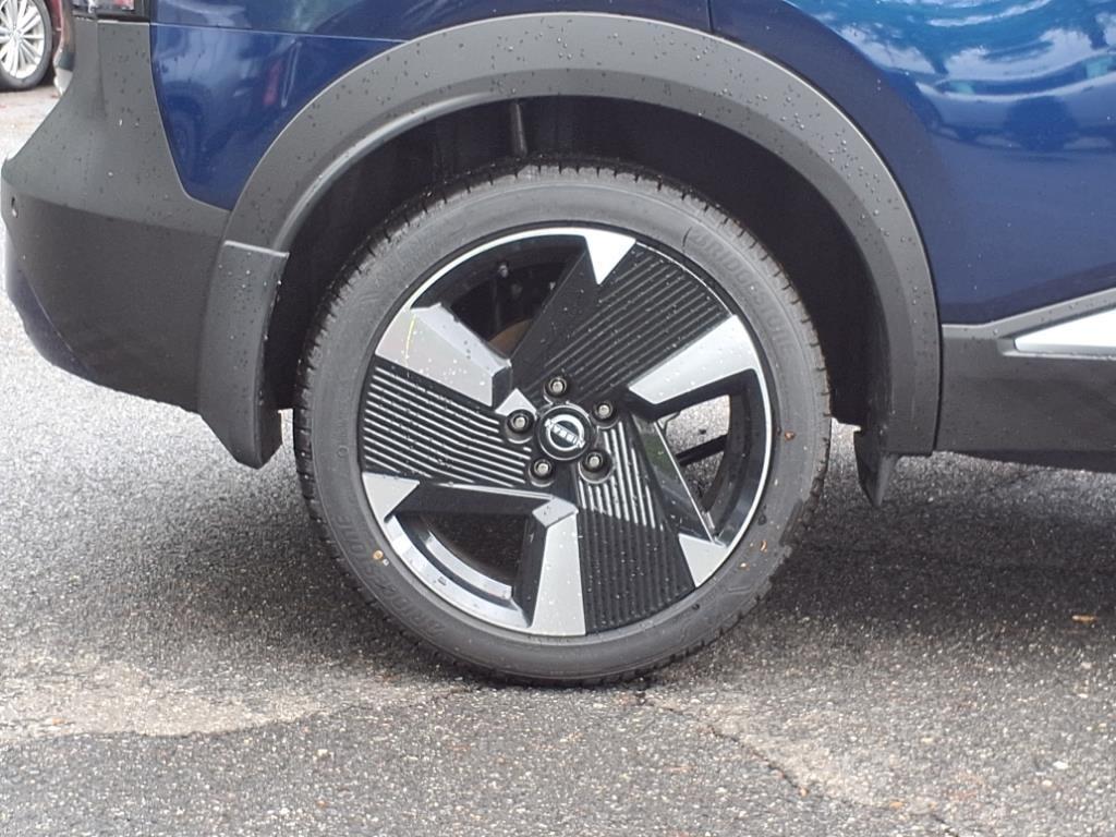 new 2025 Nissan Kicks car, priced at $28,945