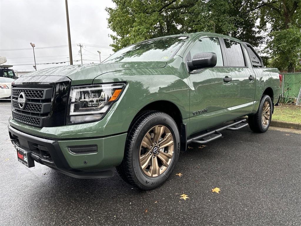 new 2024 Nissan Titan car, priced at $53,880