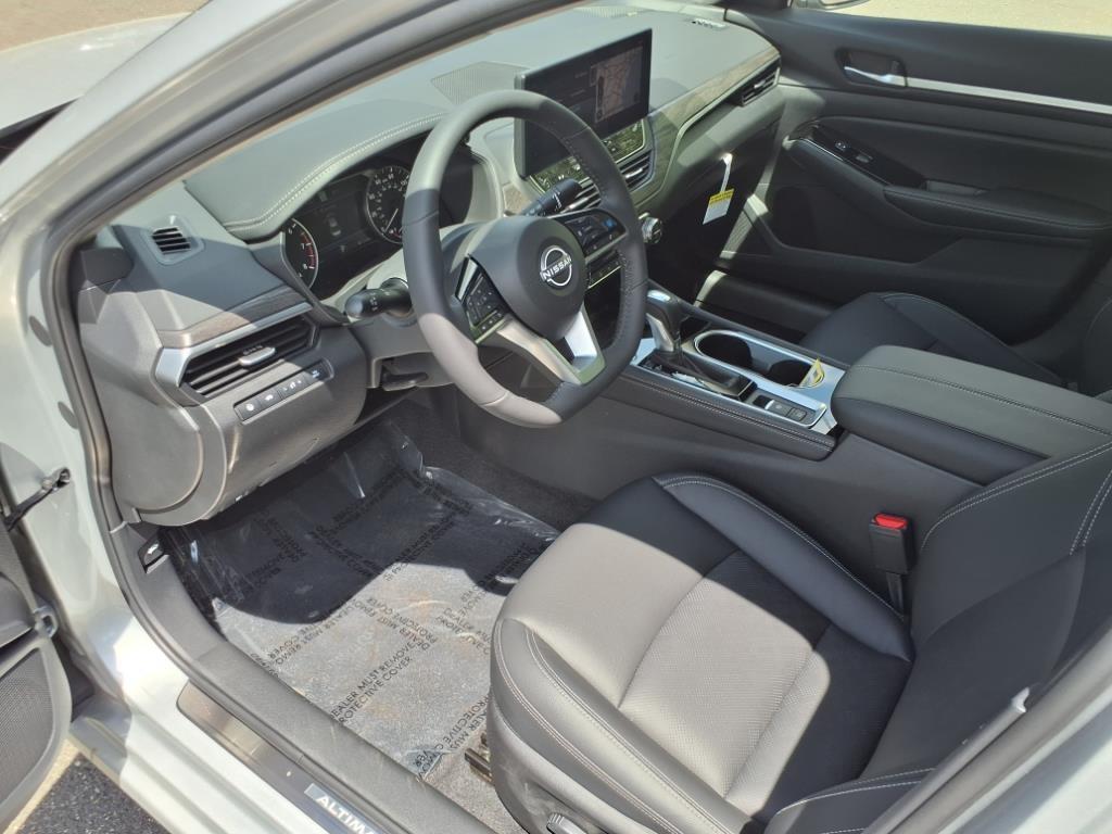new 2025 Nissan Altima car, priced at $35,083