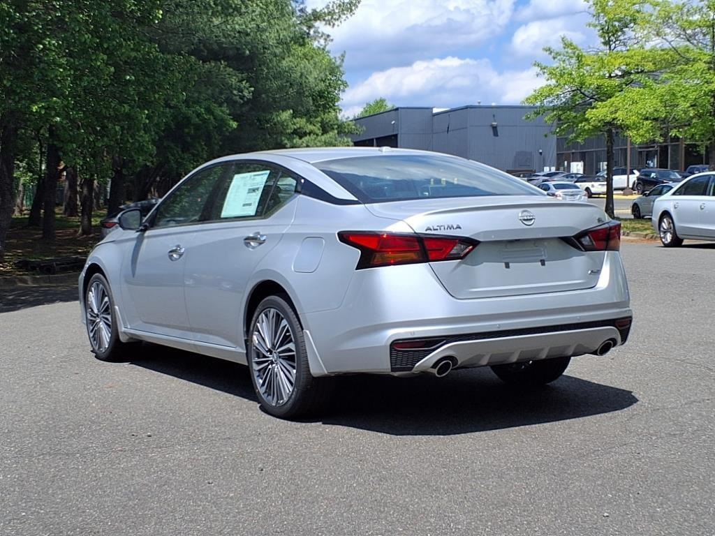new 2025 Nissan Altima car, priced at $35,083