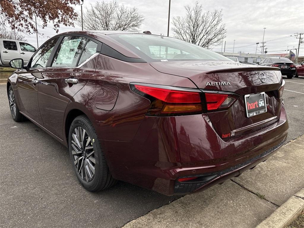 new 2025 Nissan Altima car