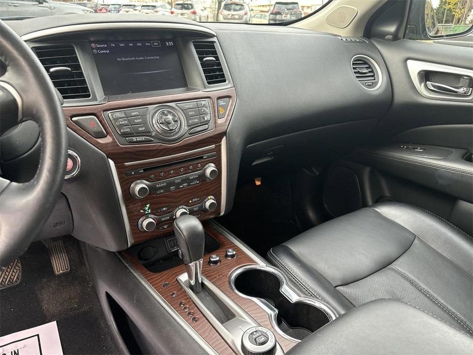 used 2020 Nissan Pathfinder car