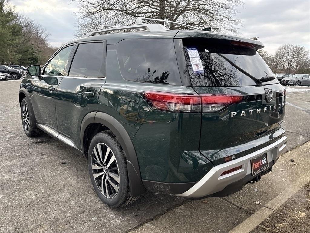 new 2025 Nissan Pathfinder car, priced at $46,923