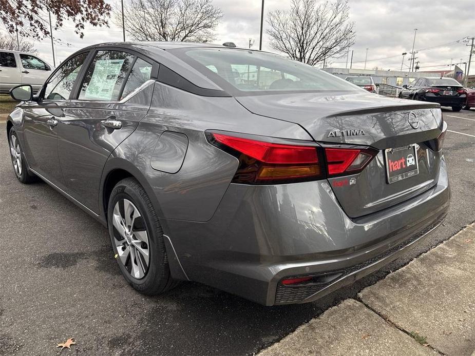 new 2025 Nissan Altima car