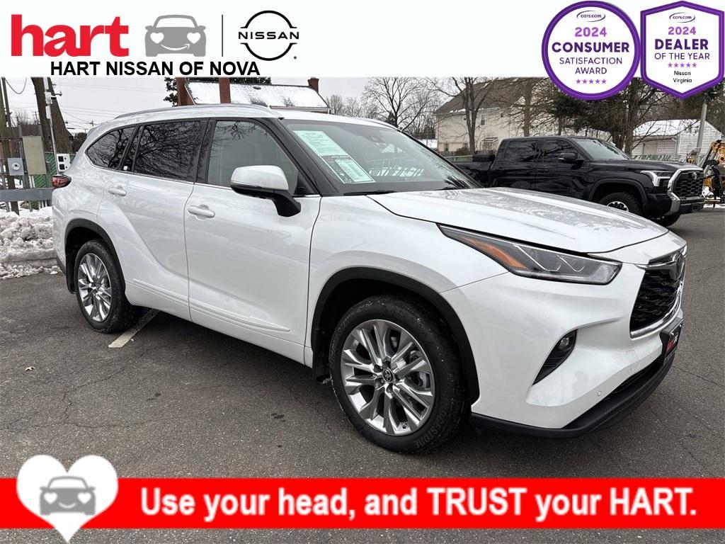 used 2022 Toyota Highlander car, priced at $37,500