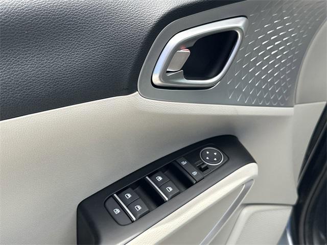 new 2025 Kia Soul car, priced at $22,560