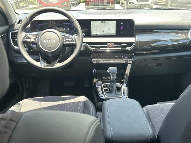 new 2025 Kia Seltos car, priced at $27,545