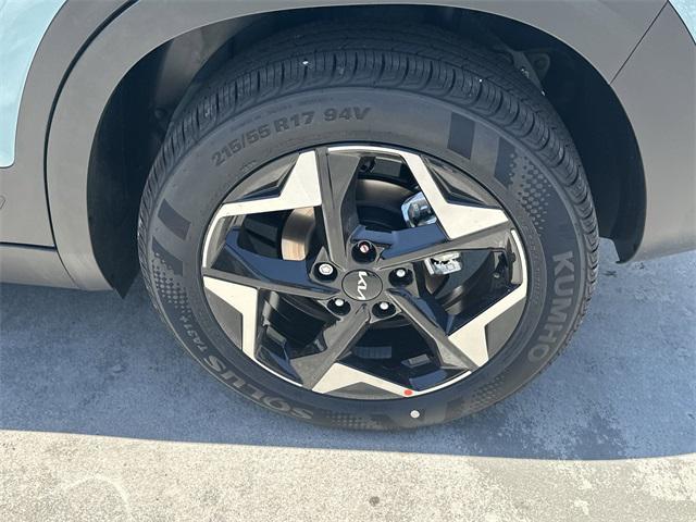 new 2025 Kia Seltos car, priced at $27,545
