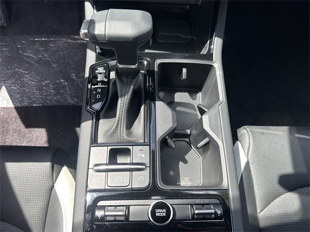 new 2025 Kia K5 car, priced at $32,395