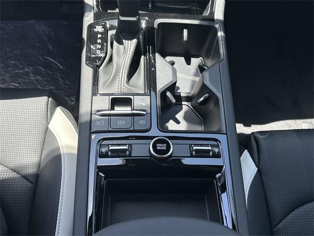 new 2025 Kia K5 car, priced at $30,820