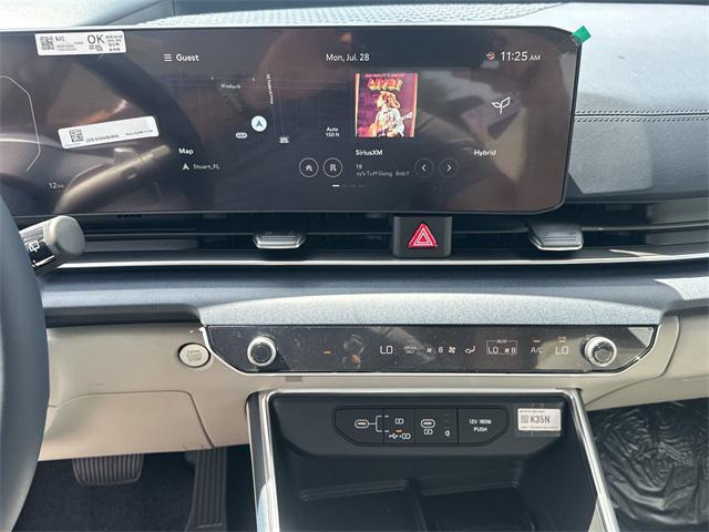 new 2026 Kia Carnival Hybrid car, priced at $50,835