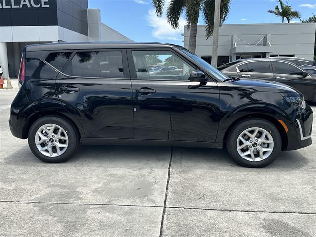 new 2025 Kia Soul car, priced at $22,905