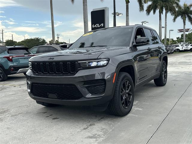 used 2024 Jeep Grand Cherokee car, priced at $35,498