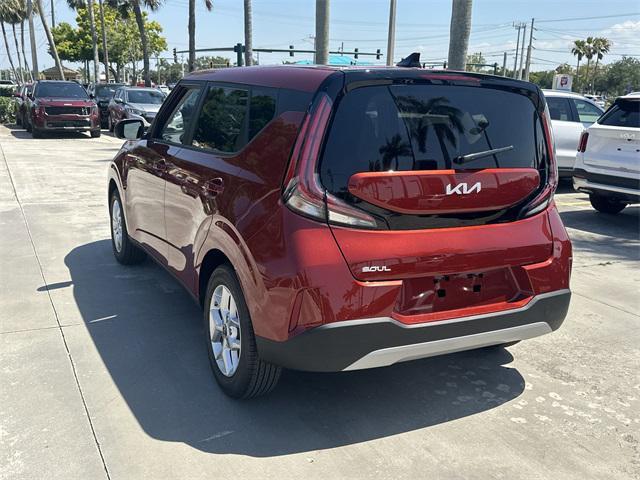 new 2025 Kia Soul car, priced at $24,615