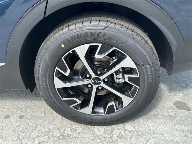 new 2025 Kia Sportage Hybrid car, priced at $36,010