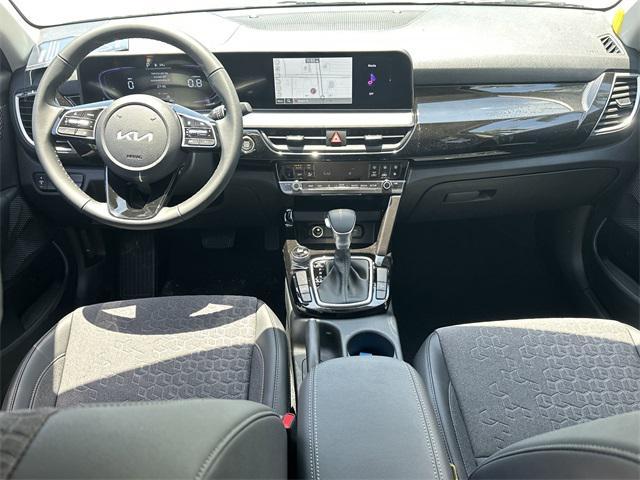 new 2025 Kia Seltos car, priced at $27,835