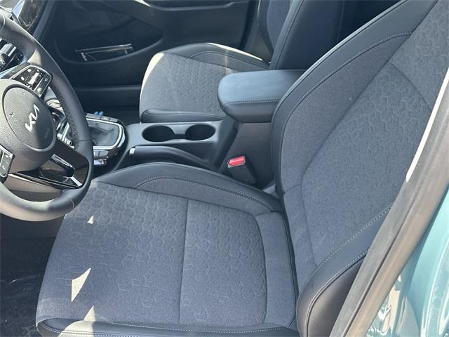 new 2025 Kia Seltos car, priced at $27,545