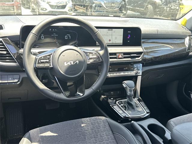 new 2025 Kia Seltos car, priced at $27,545