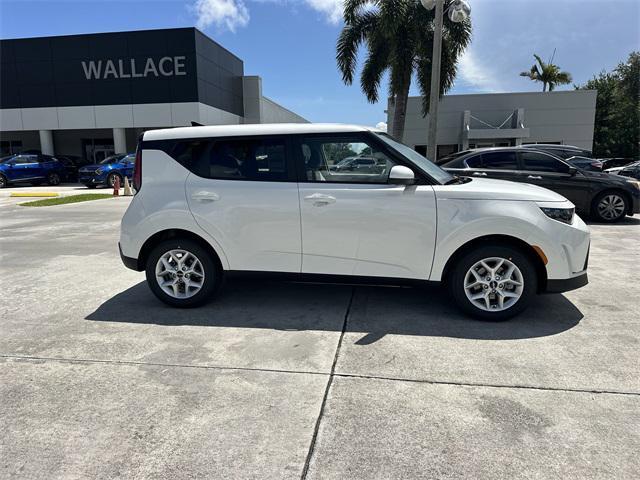 new 2025 Kia Soul car, priced at $22,905