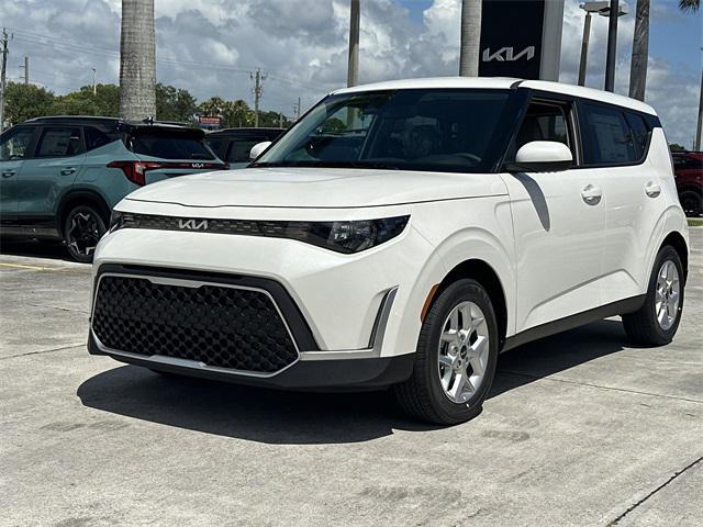 new 2025 Kia Soul car, priced at $22,905