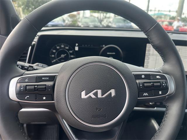 new 2025 Kia Sportage car, priced at $38,585