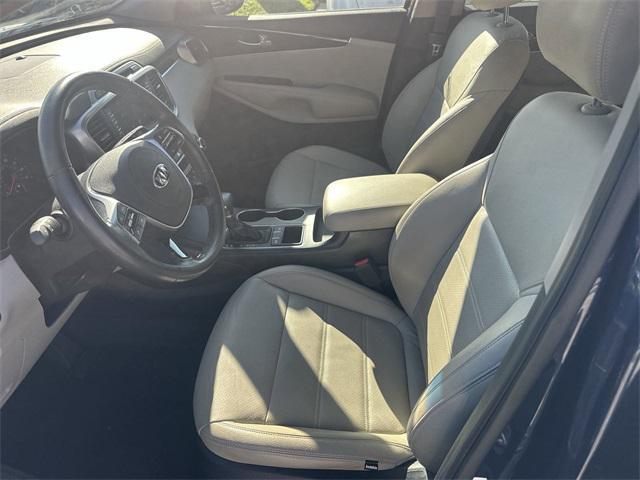 used 2019 Kia Sorento car, priced at $17,999