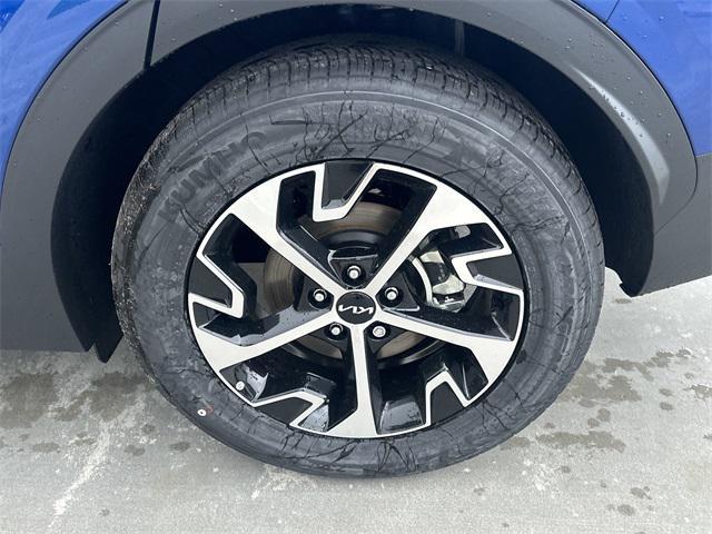 new 2025 Kia Sportage Hybrid car, priced at $30,490
