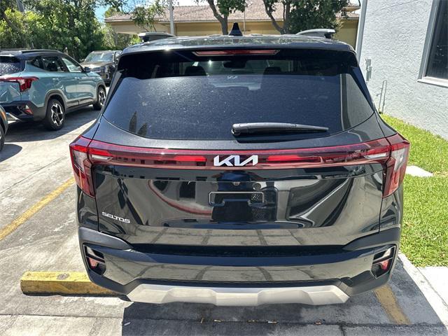 new 2025 Kia Seltos car, priced at $29,345