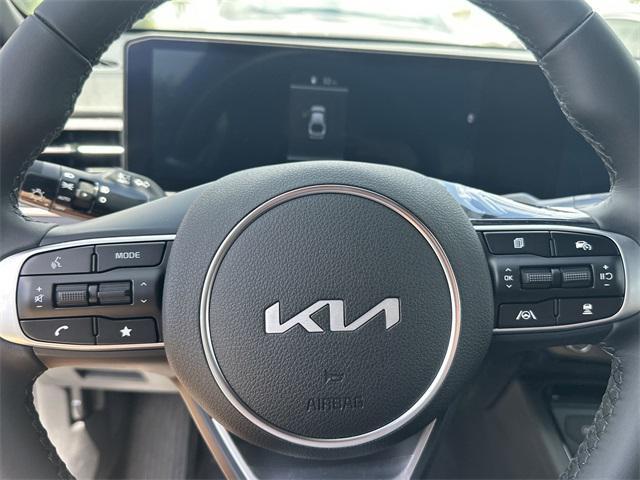 new 2025 Kia K5 car, priced at $30,145